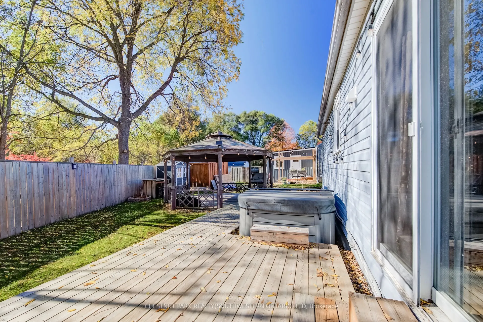 1243 Whitley Street