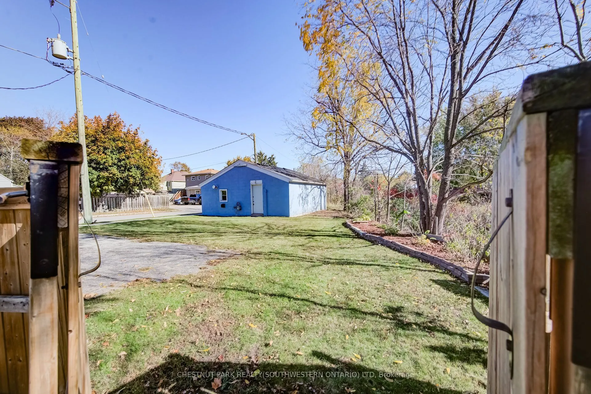 1243 Whitley Street