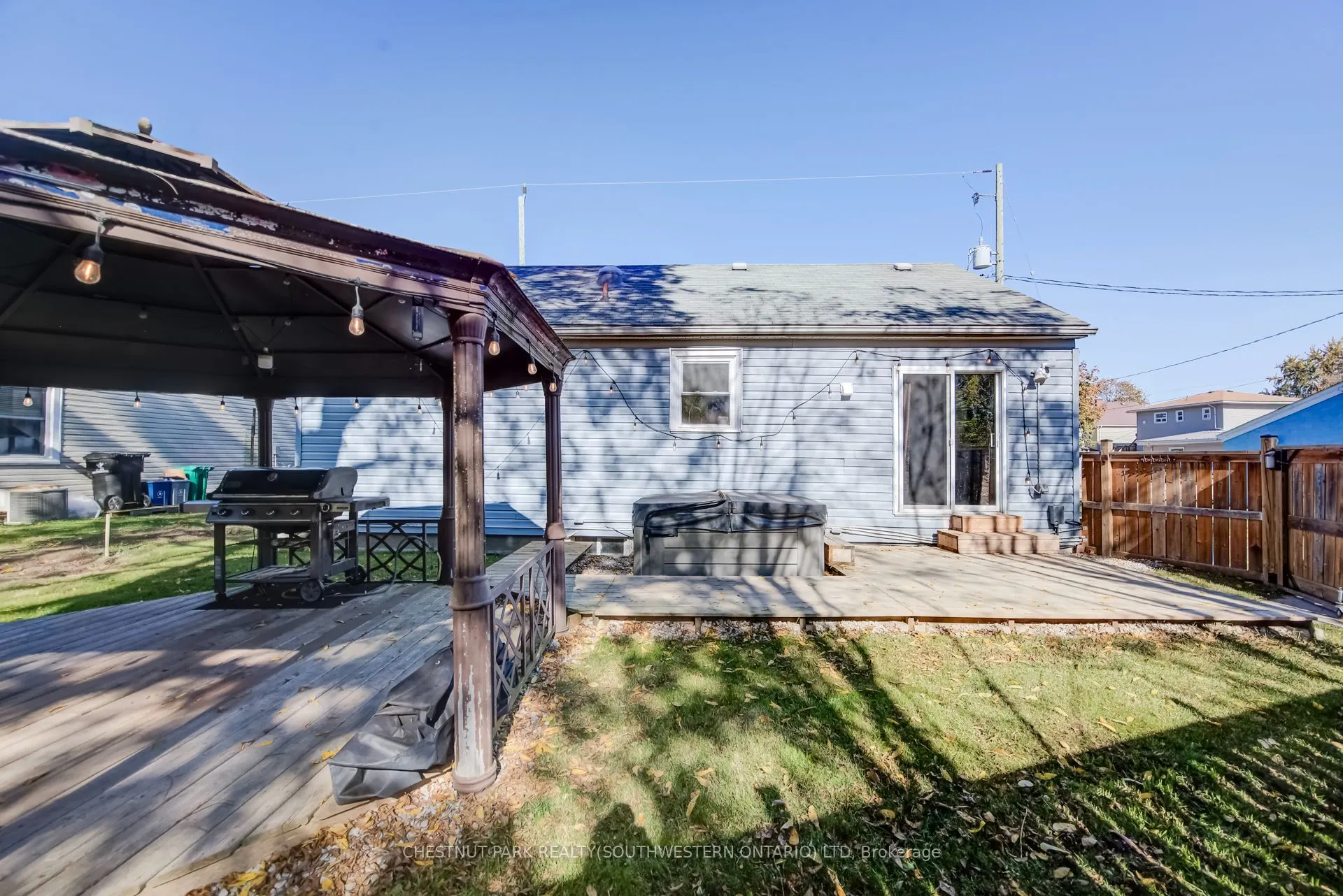 1243 Whitley Street