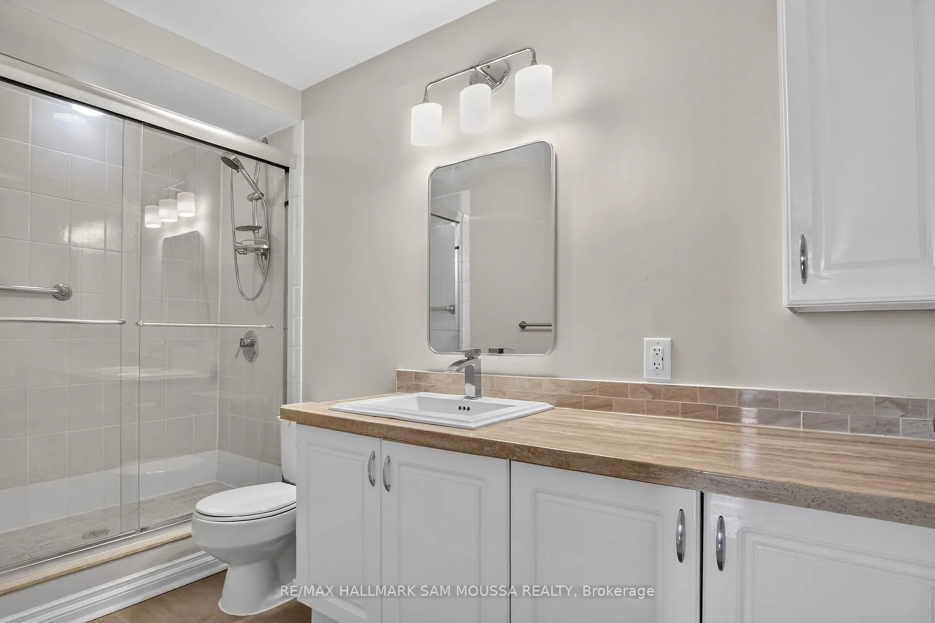 1171 Ambleside Drive #1309