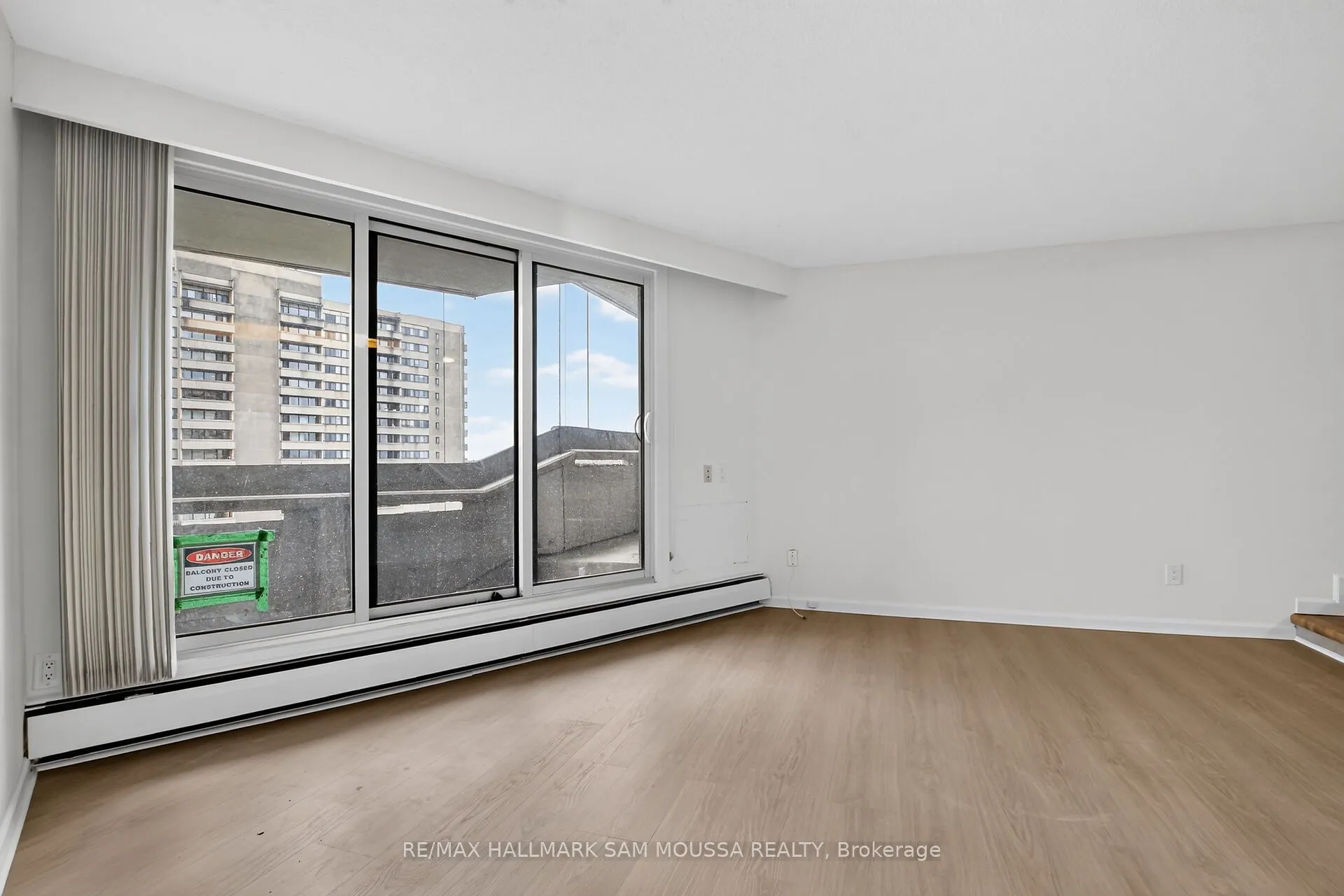 1171 Ambleside Drive #1309