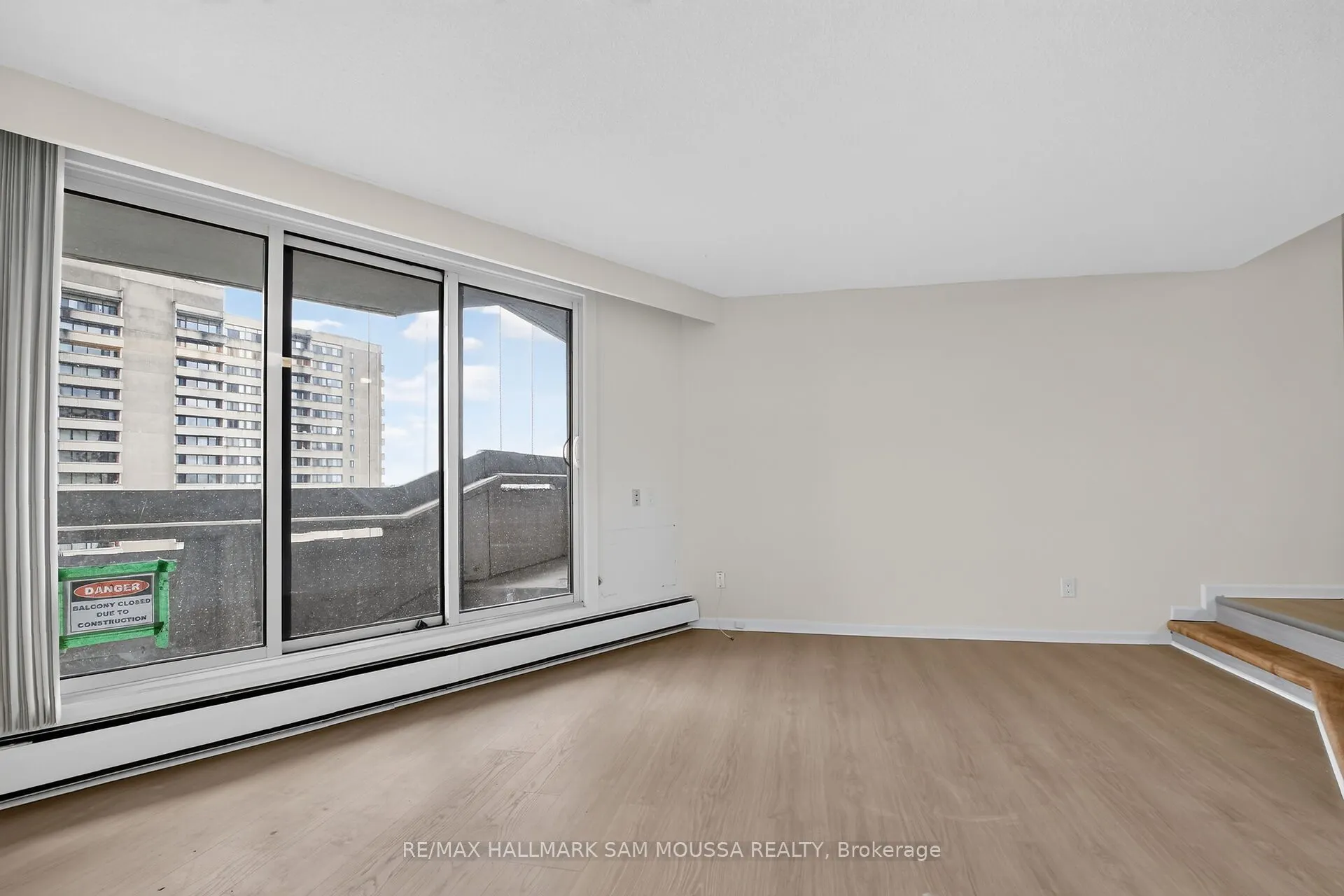 1171 Ambleside Drive #1309