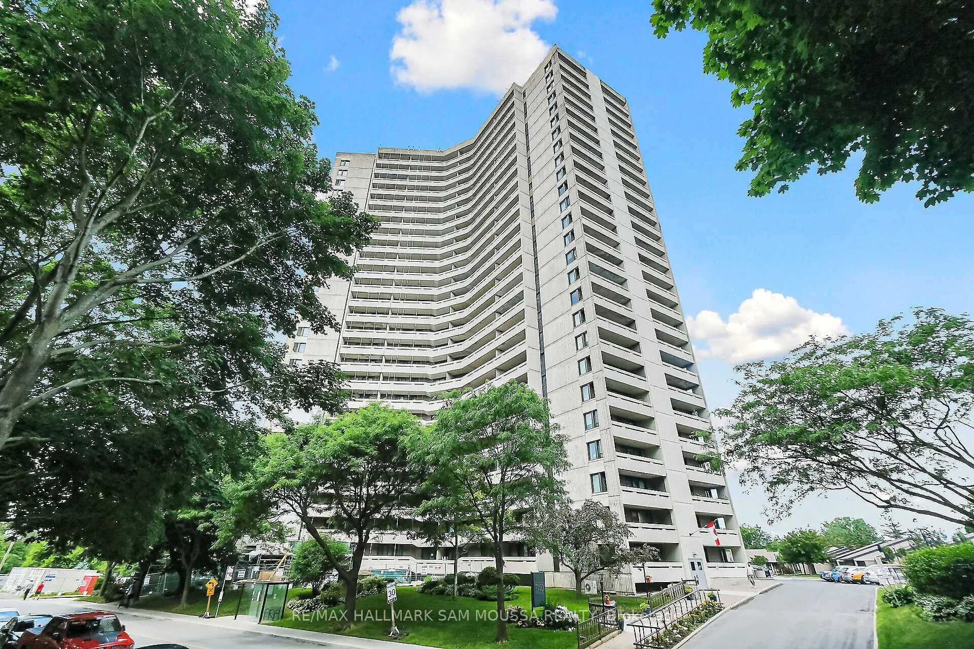 1171 Ambleside Drive #1309