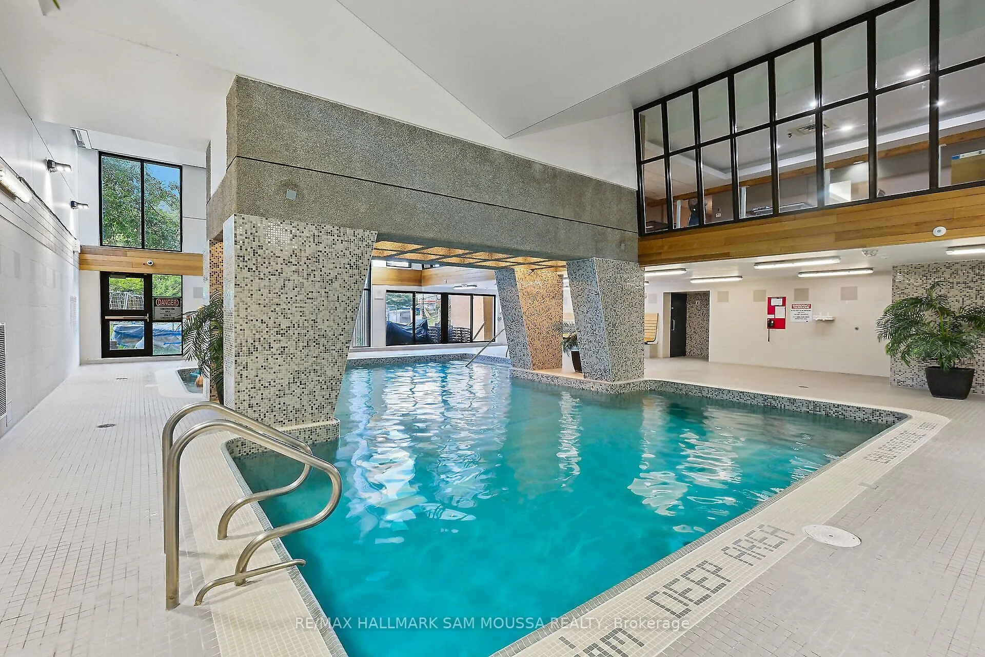 1171 Ambleside Drive #1309