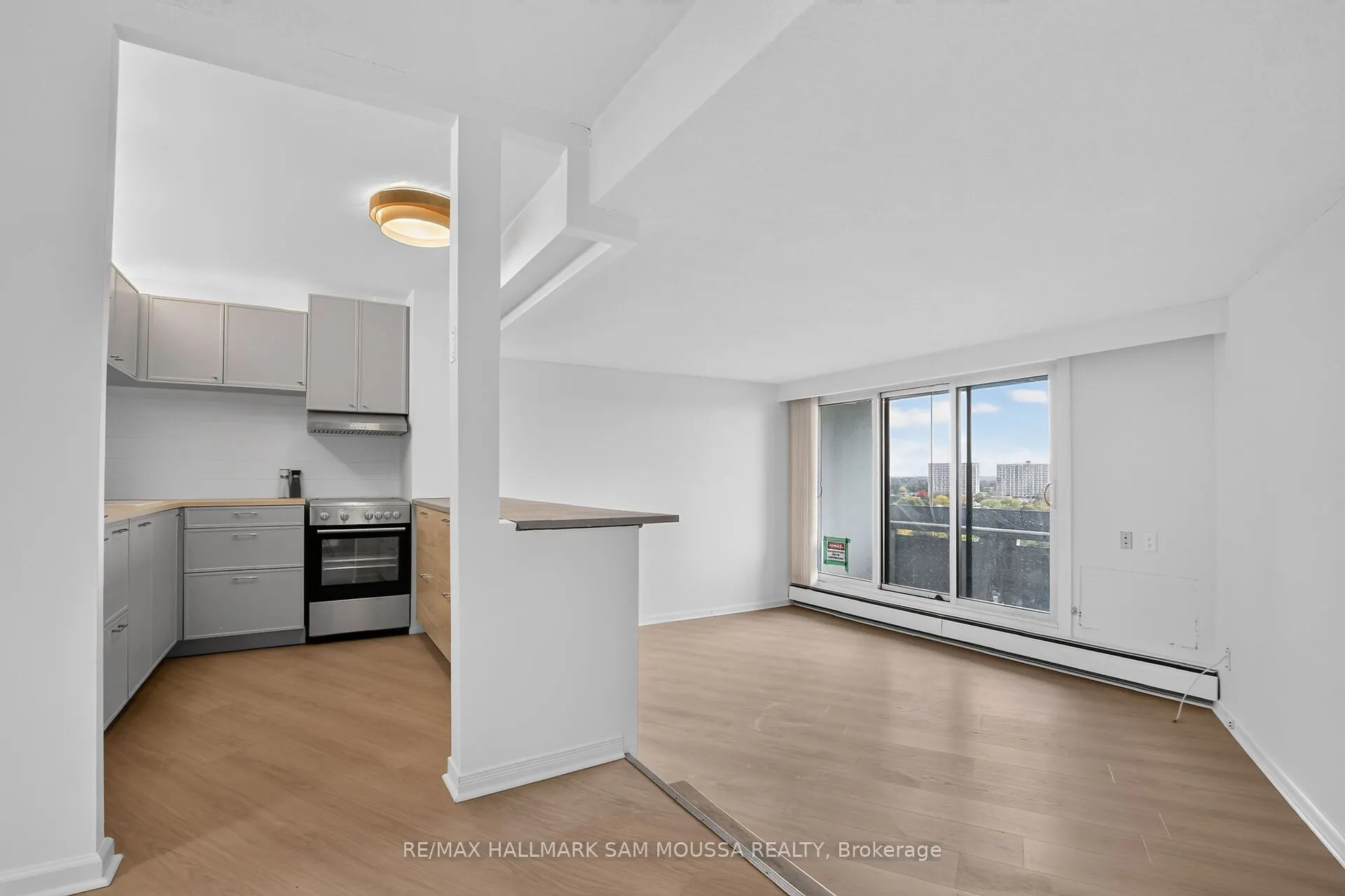 1171 Ambleside Drive #1309