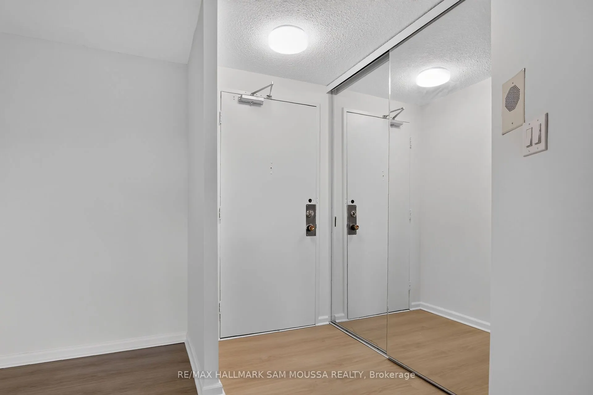 1171 Ambleside Drive #1309