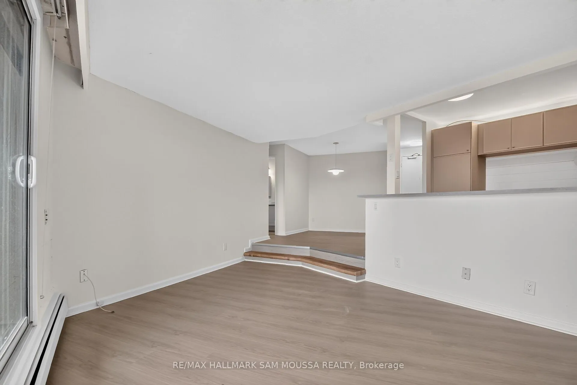 1171 Ambleside Drive #1309