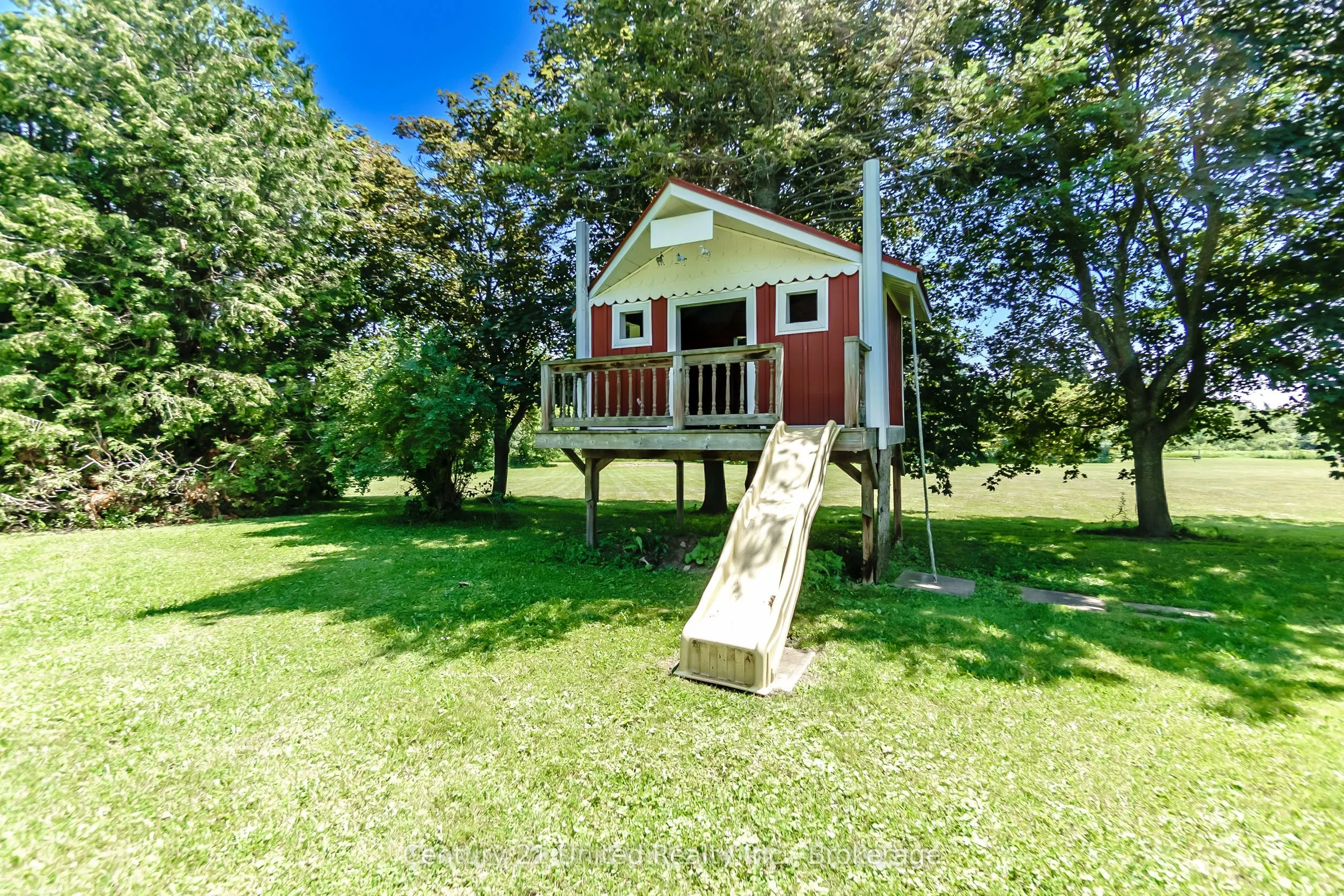 16 Janet Drive