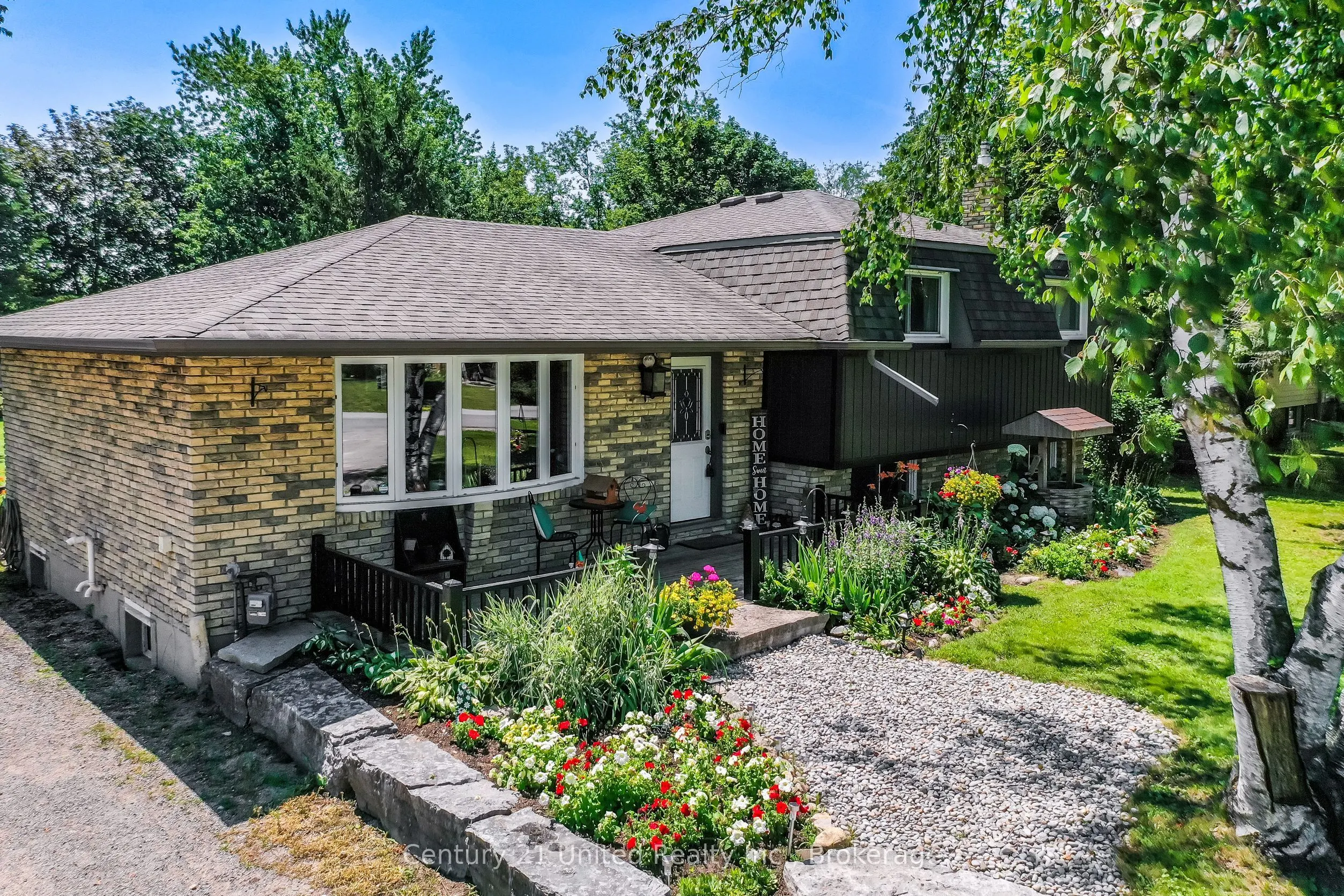 16 Janet Drive
