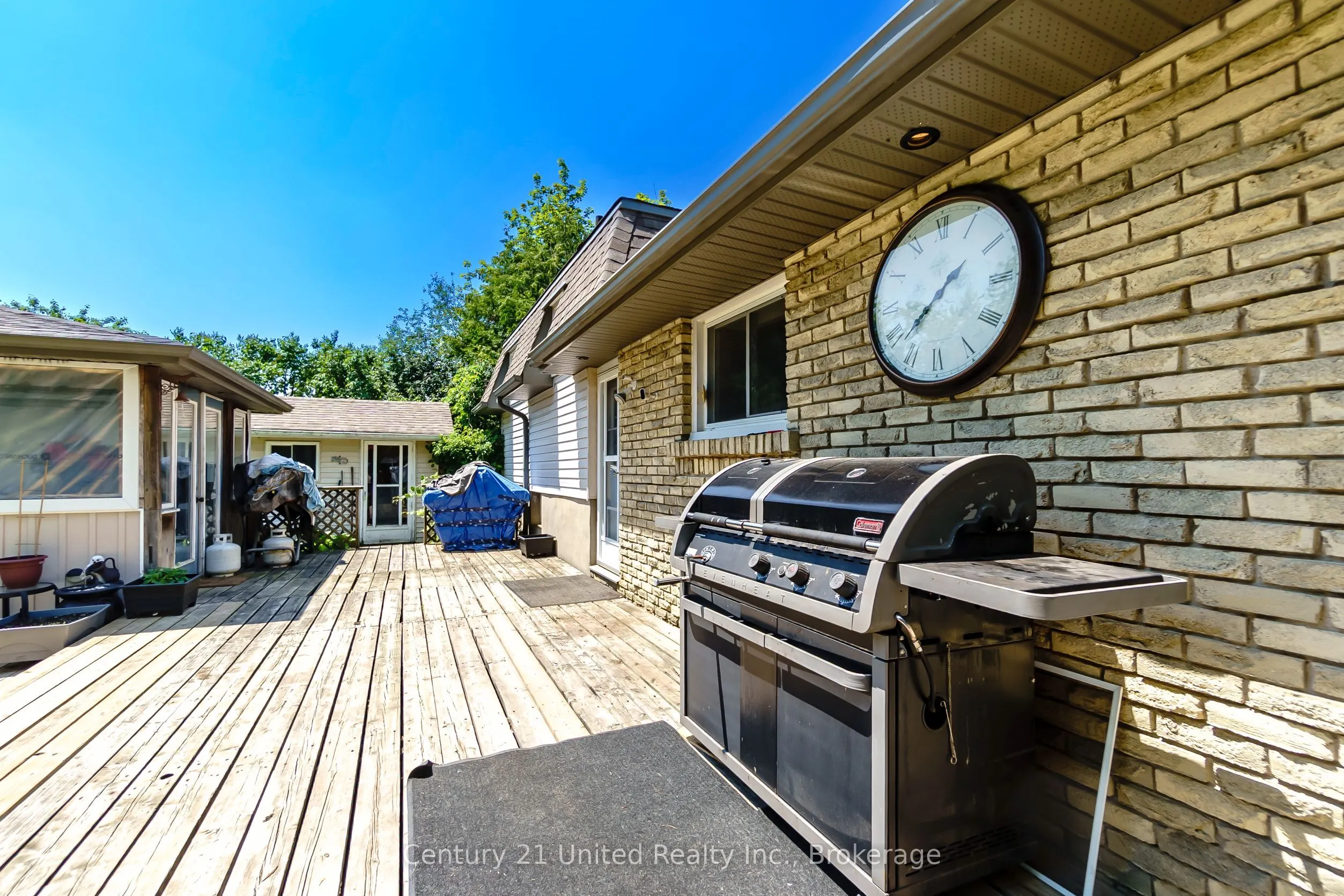 16 Janet Drive