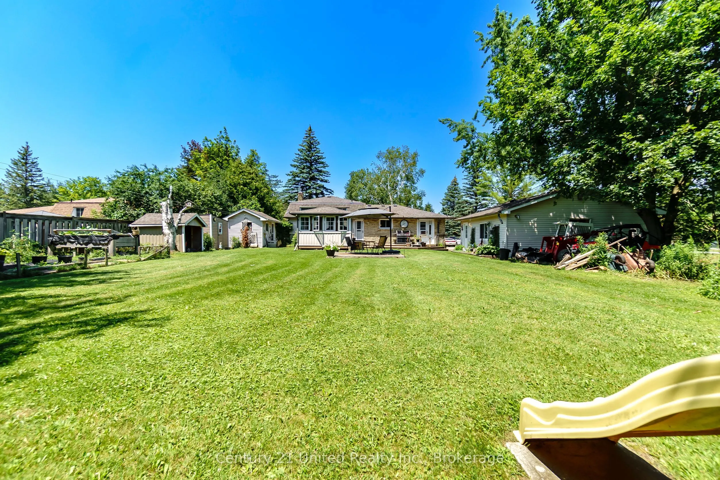16 Janet Drive