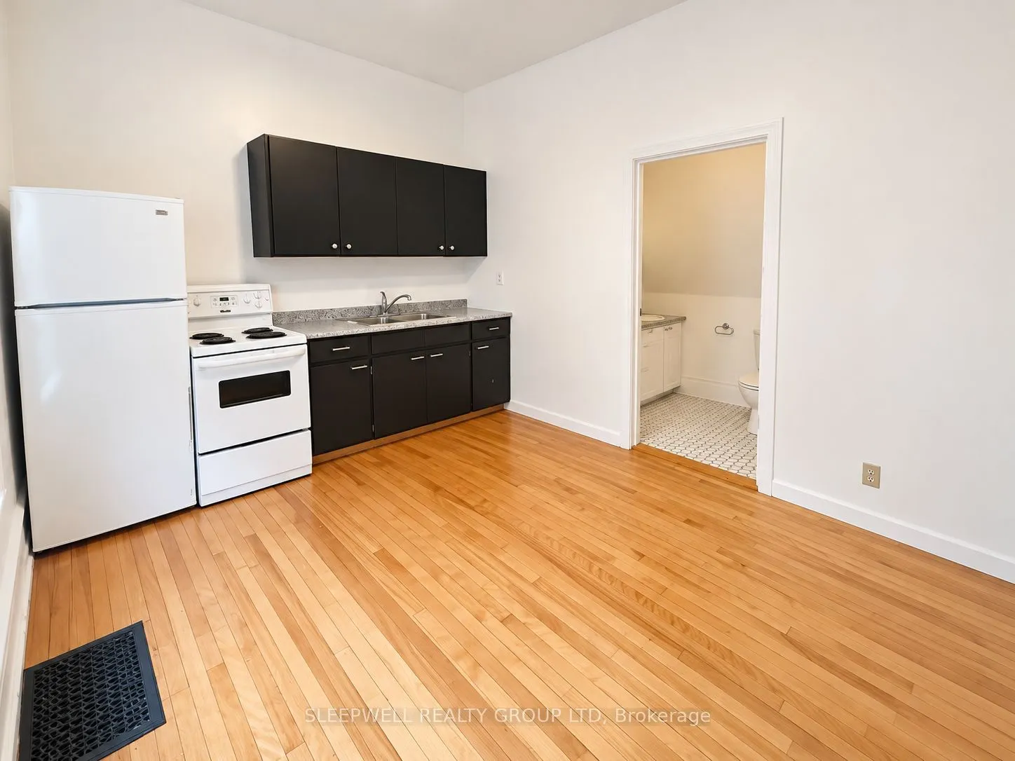 389 Daly Avenue #1