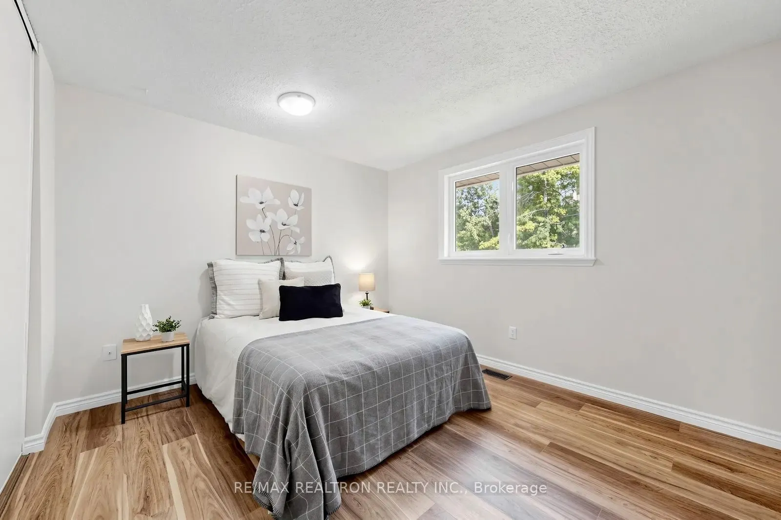 938 Whitefield Drive