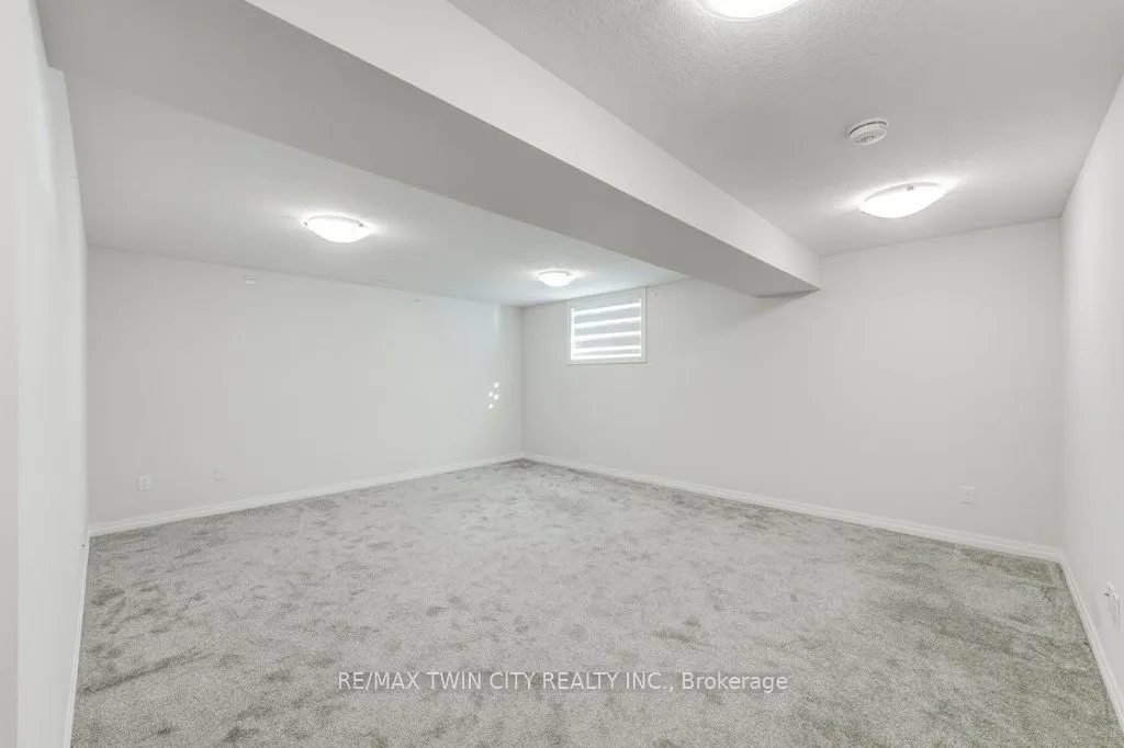 102 Livingston Drive