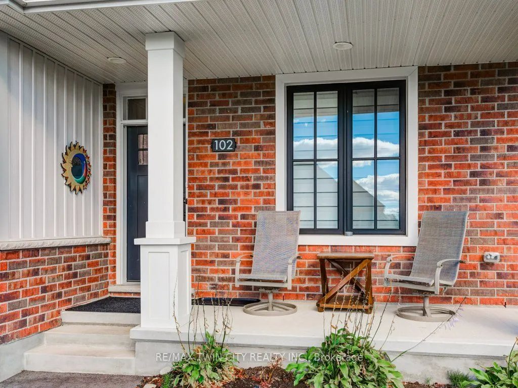 102 Livingston Drive