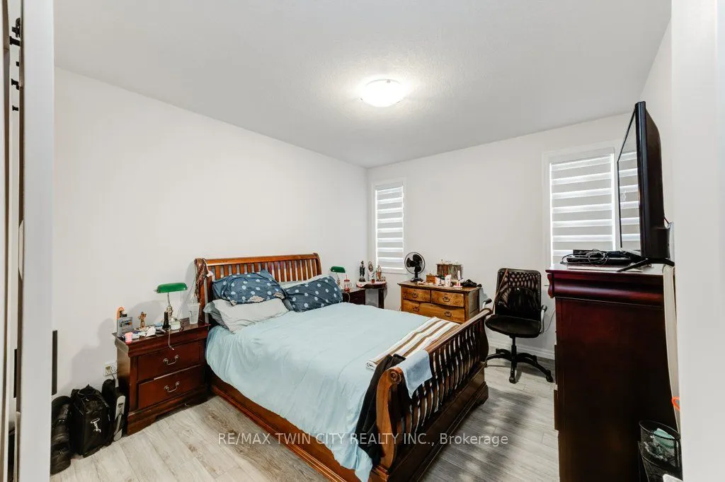 102 Livingston Drive