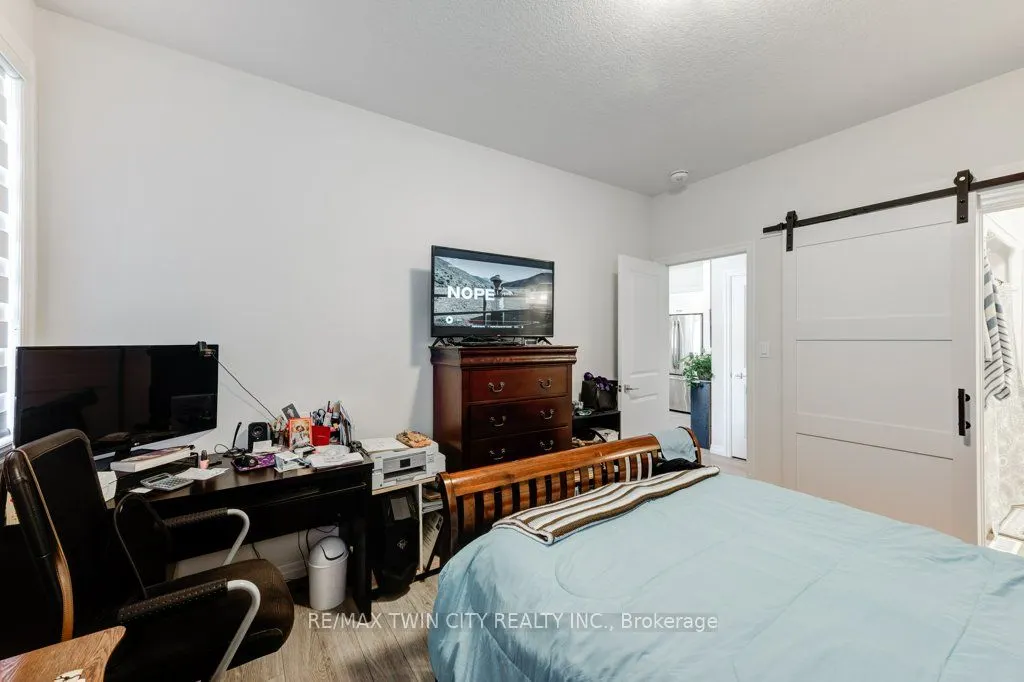 102 Livingston Drive