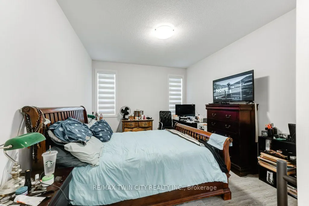 102 Livingston Drive