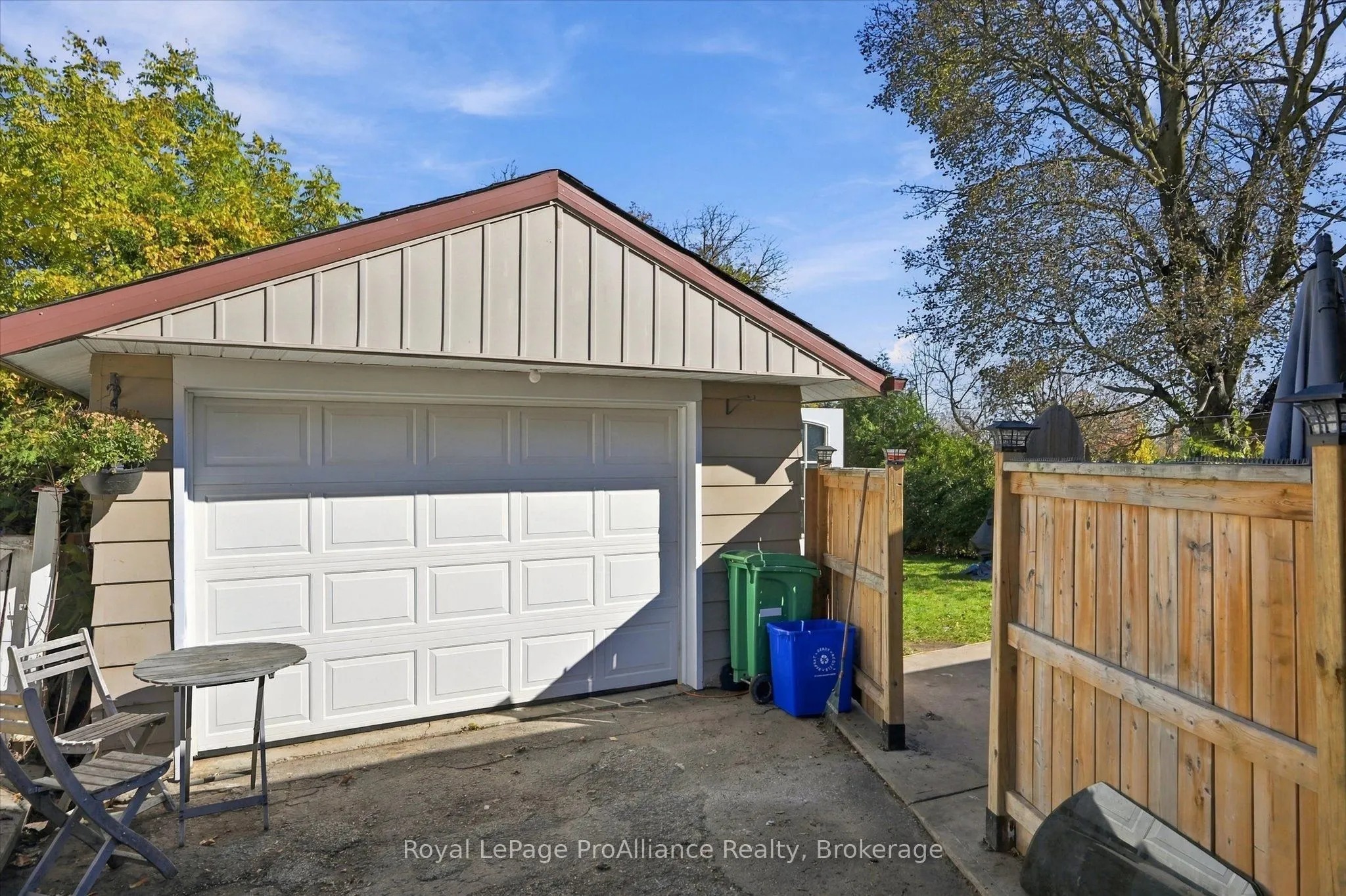 854 Barnardo Avenue