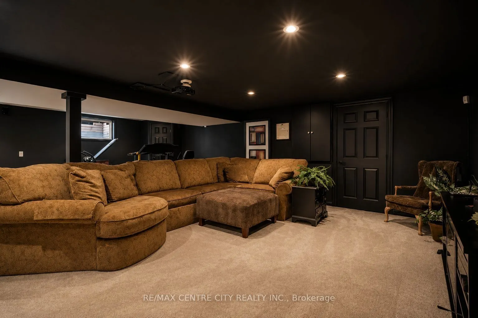 7 Northcrest Drive