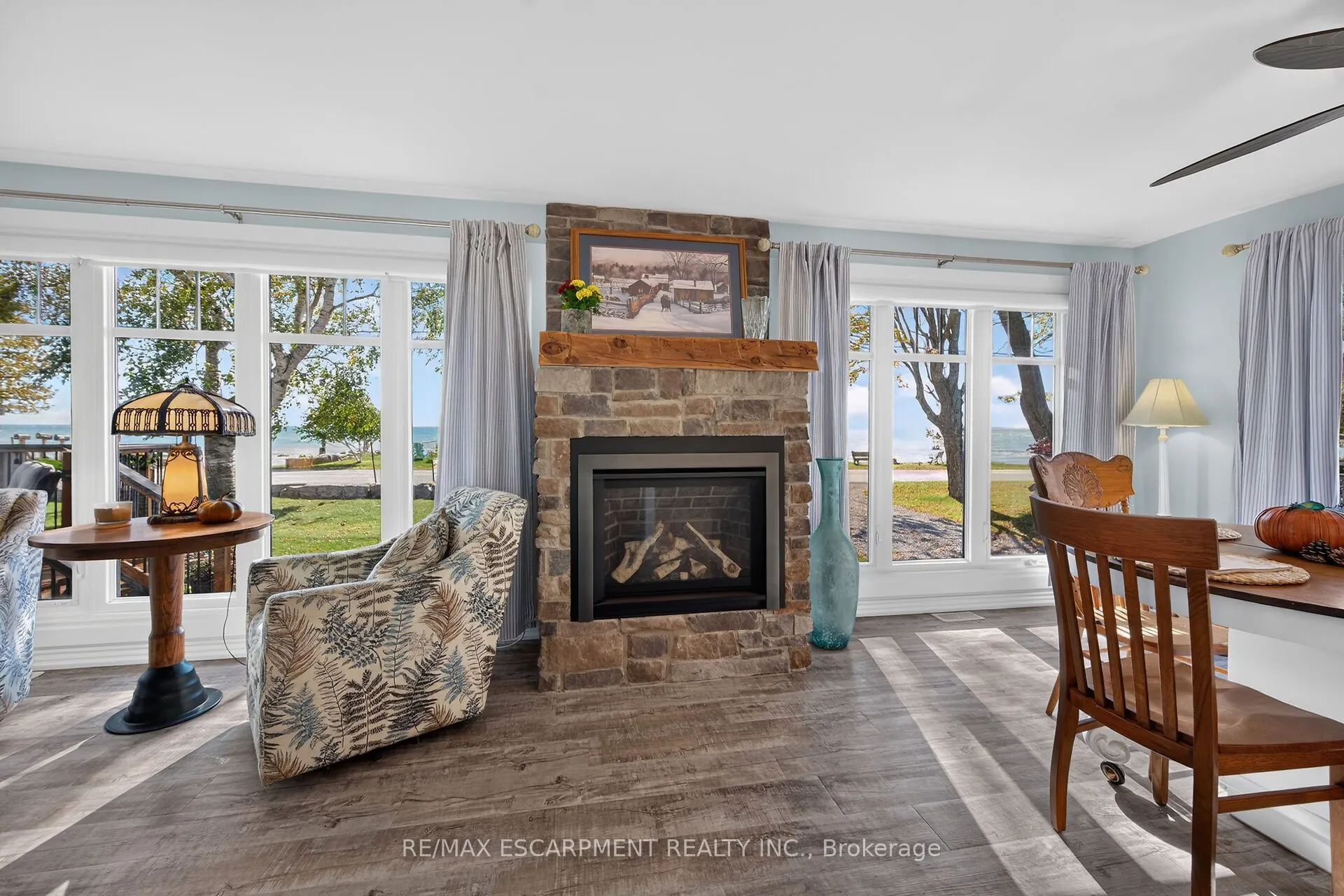 233 Blue Water Parkway