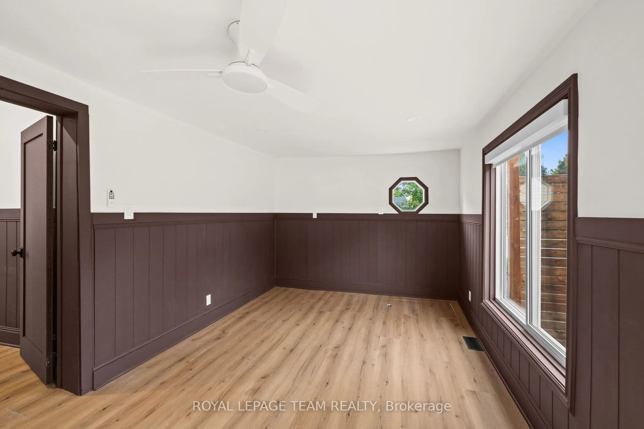 5584 Manotick Main Street