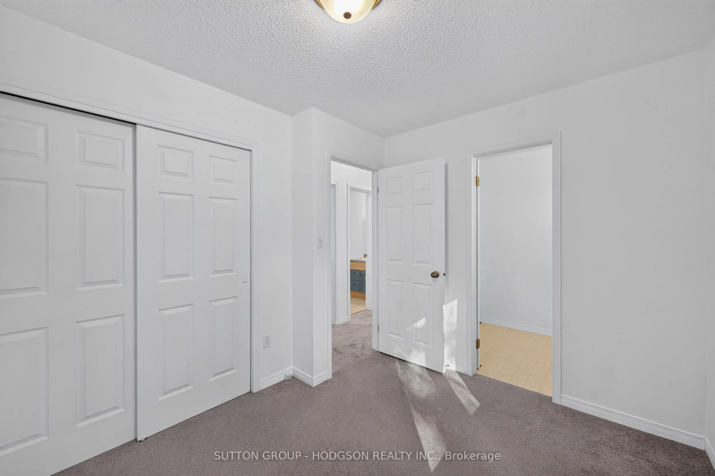 105 Tecumseh Avenue W