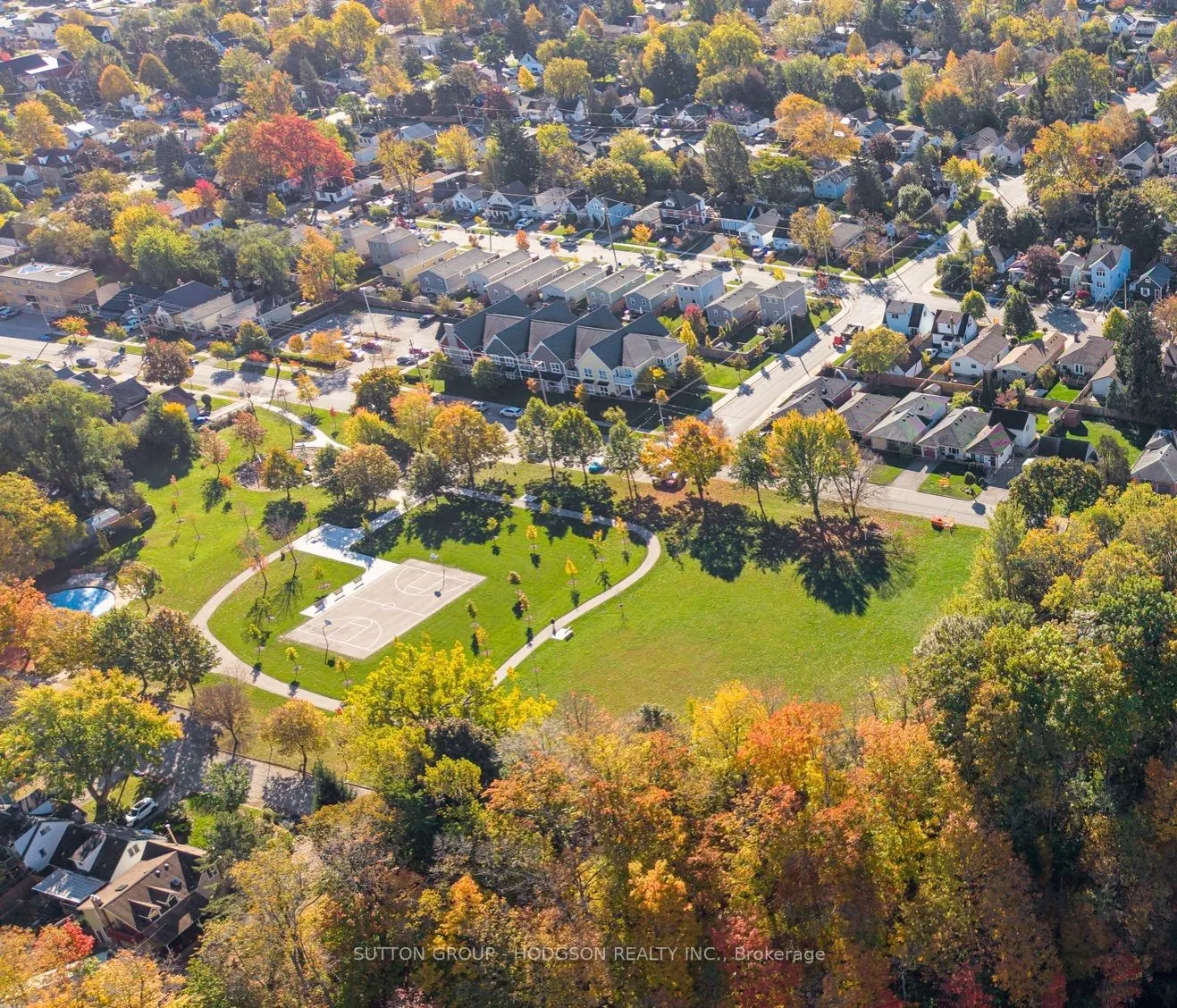 105 Tecumseh Avenue W