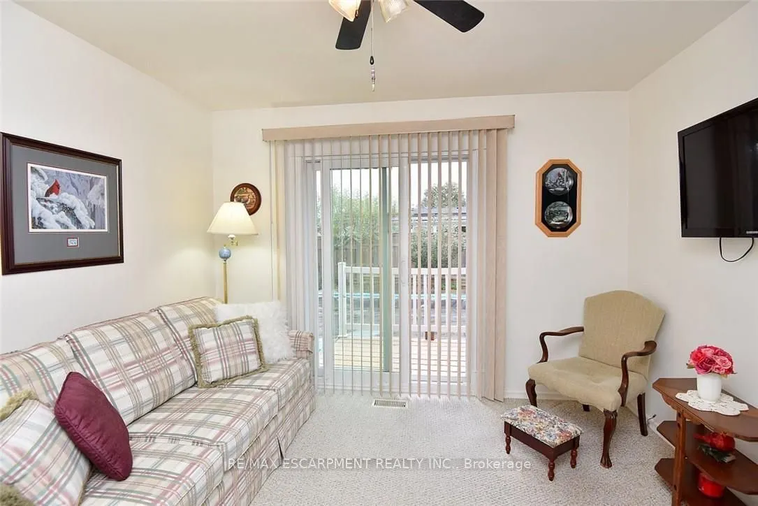 137 Fielding Crescent