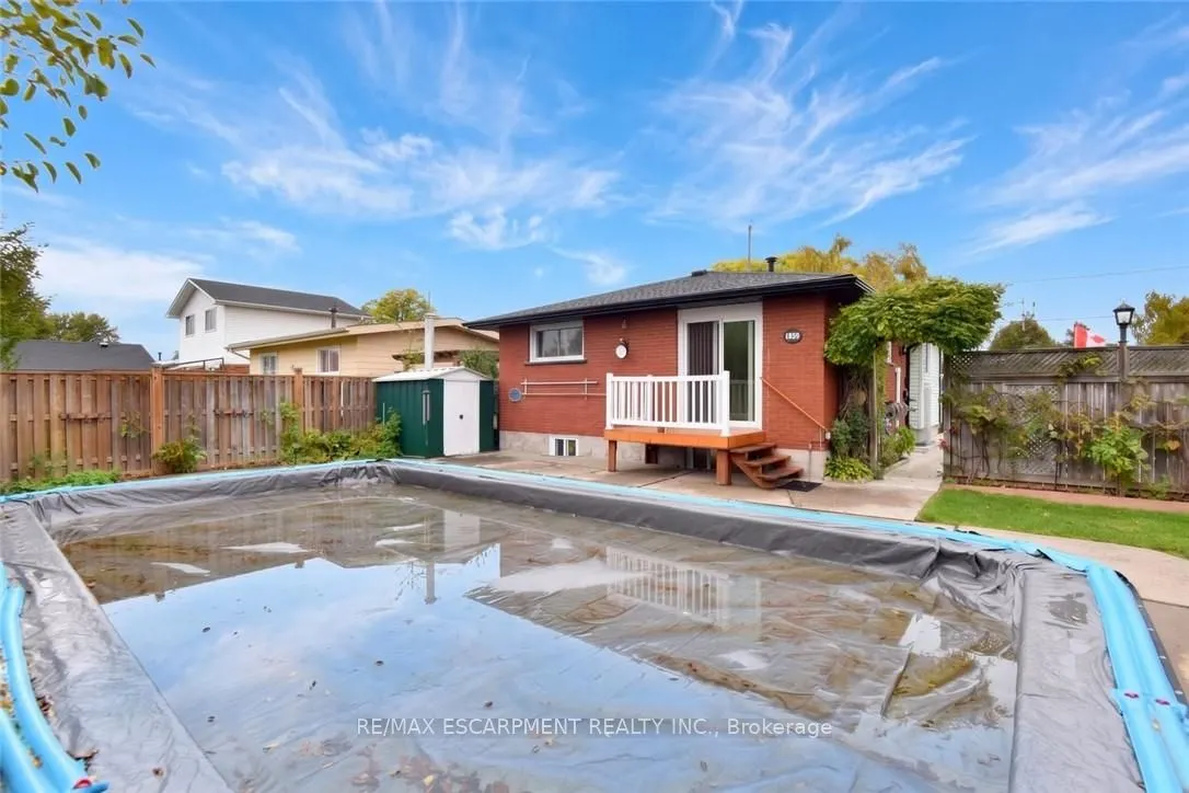137 Fielding Crescent