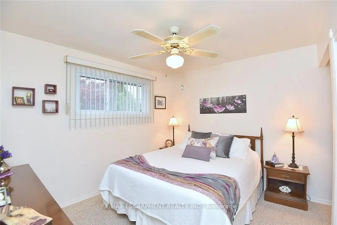 137 Fielding Crescent