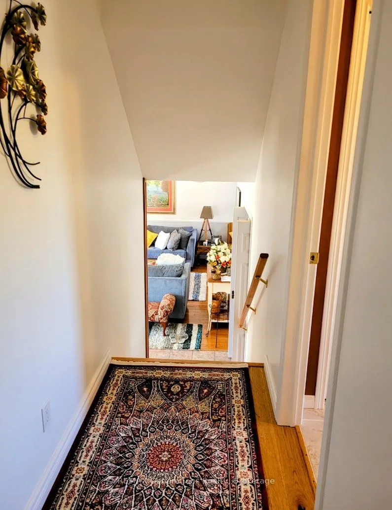 3 Cedar Walk