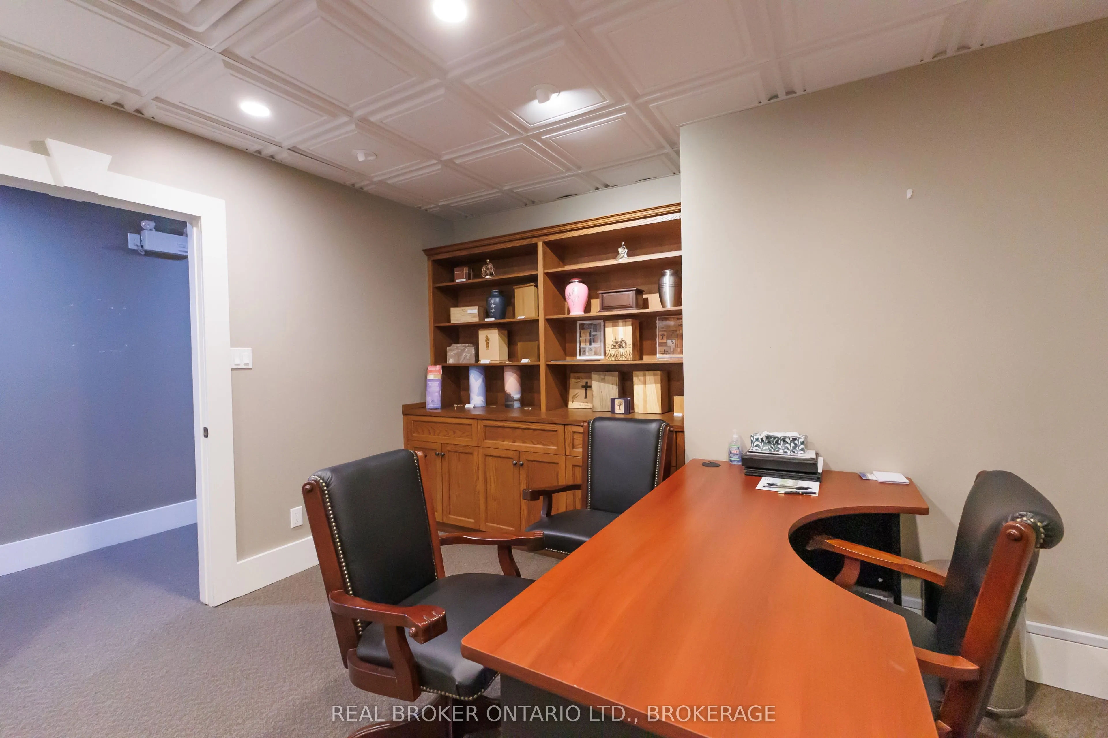 580 Main Street S