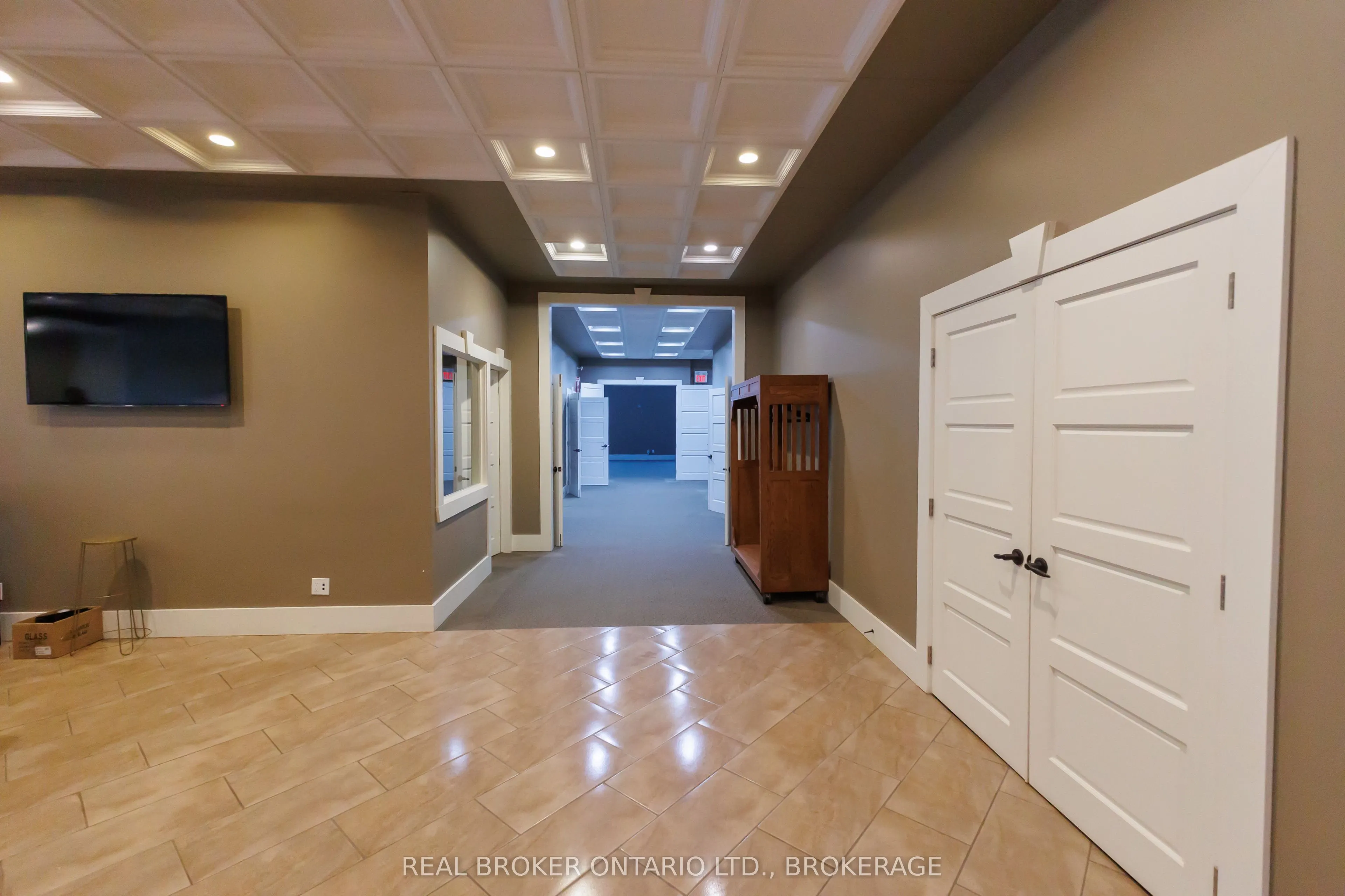 580 Main Street S