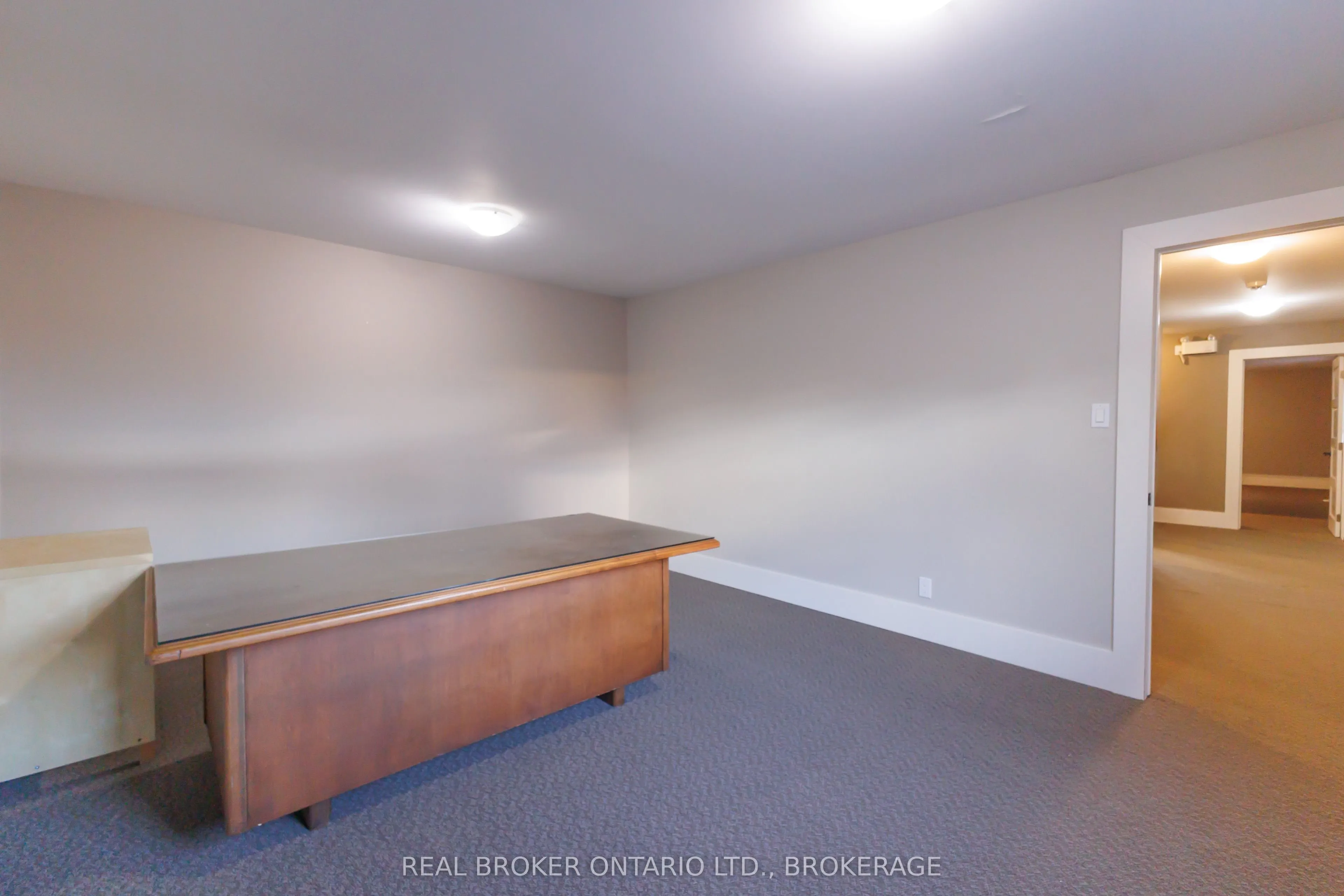 580 Main Street S