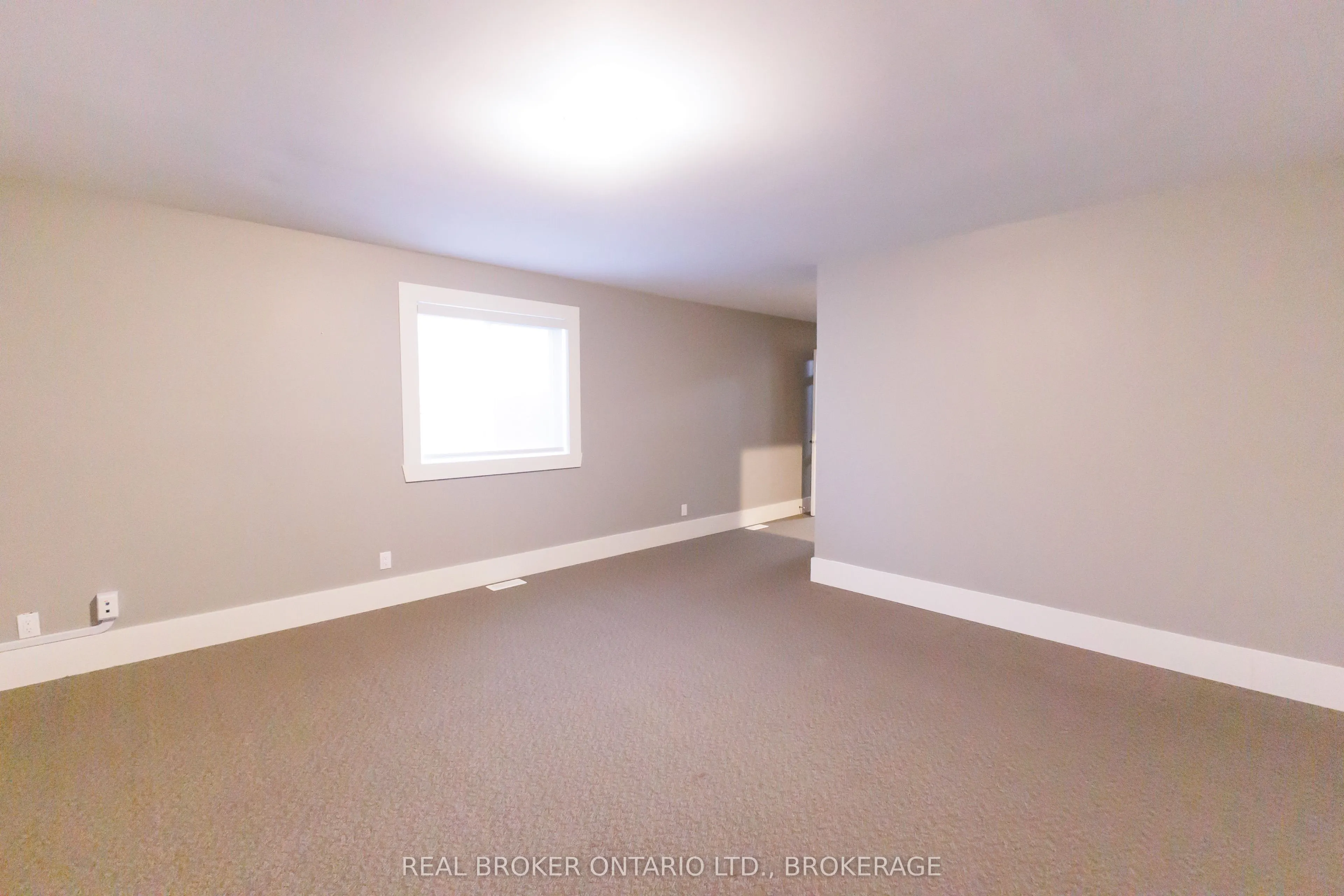 580 Main Street S