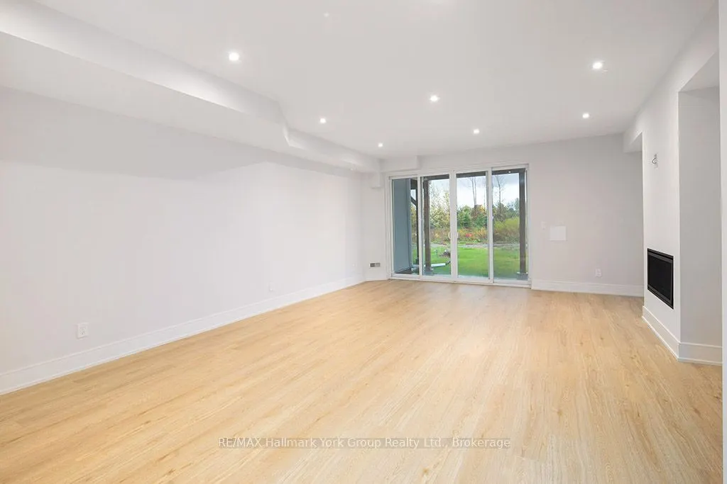 1 Waterview Lane