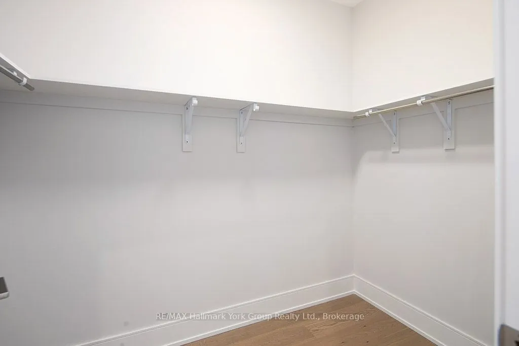 1 Waterview Lane