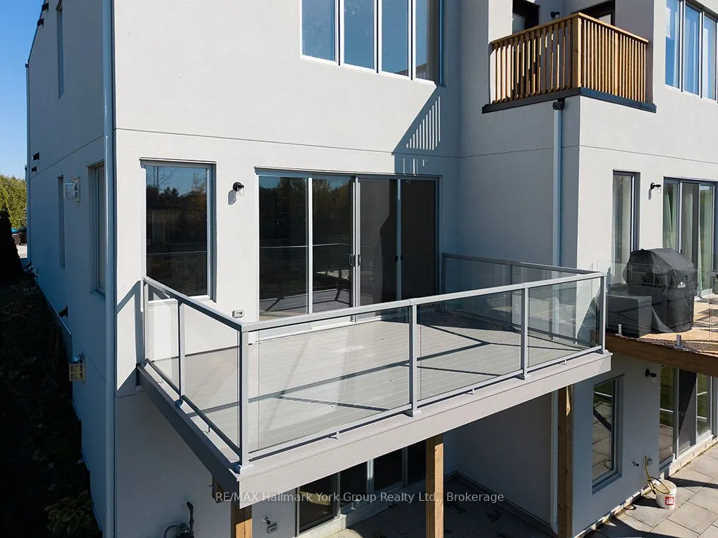 1 Waterview Lane