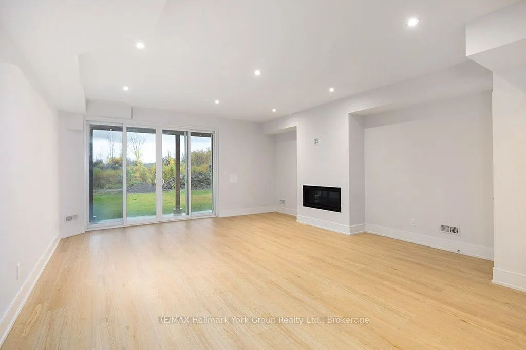 1 Waterview Lane