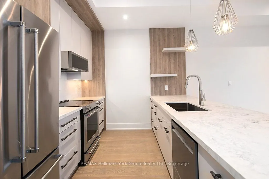 1 Waterview Lane