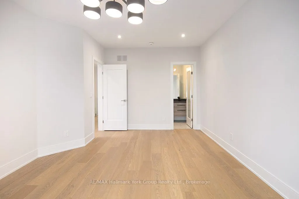 1 Waterview Lane