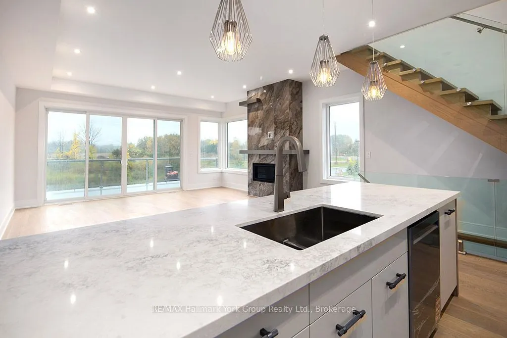 1 Waterview Lane
