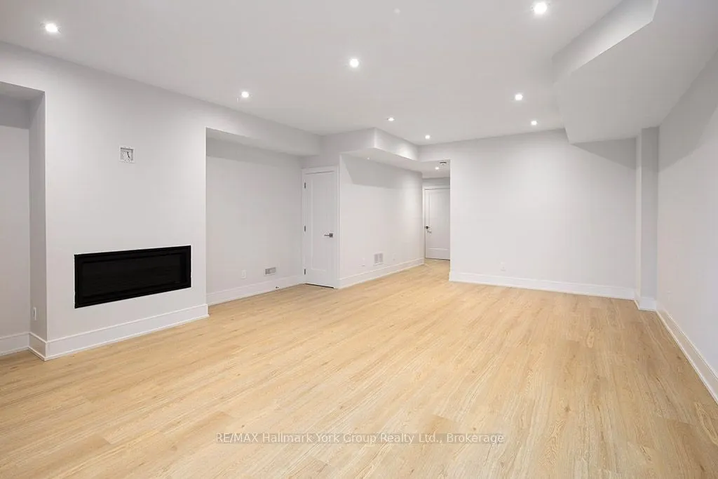 1 Waterview Lane