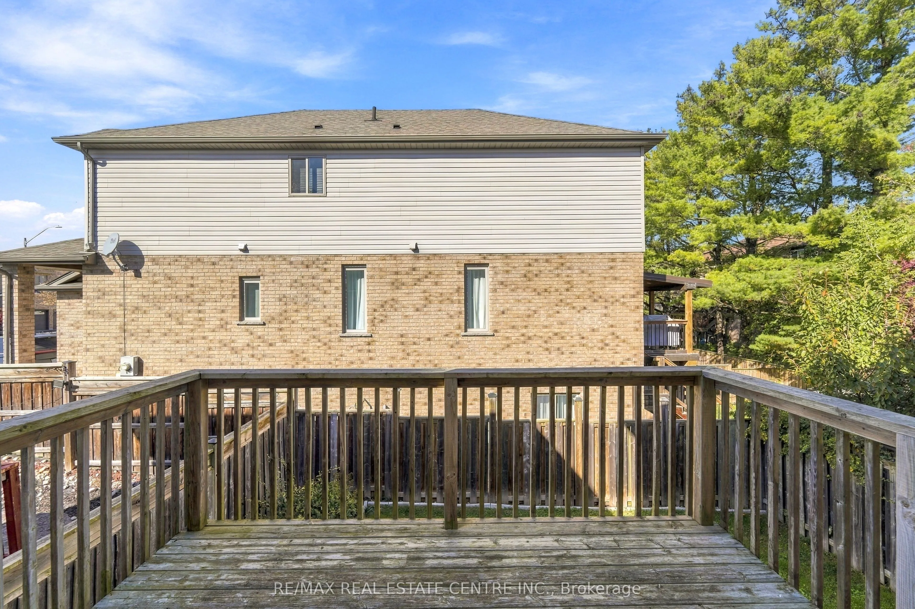 83 Yates Avenue
