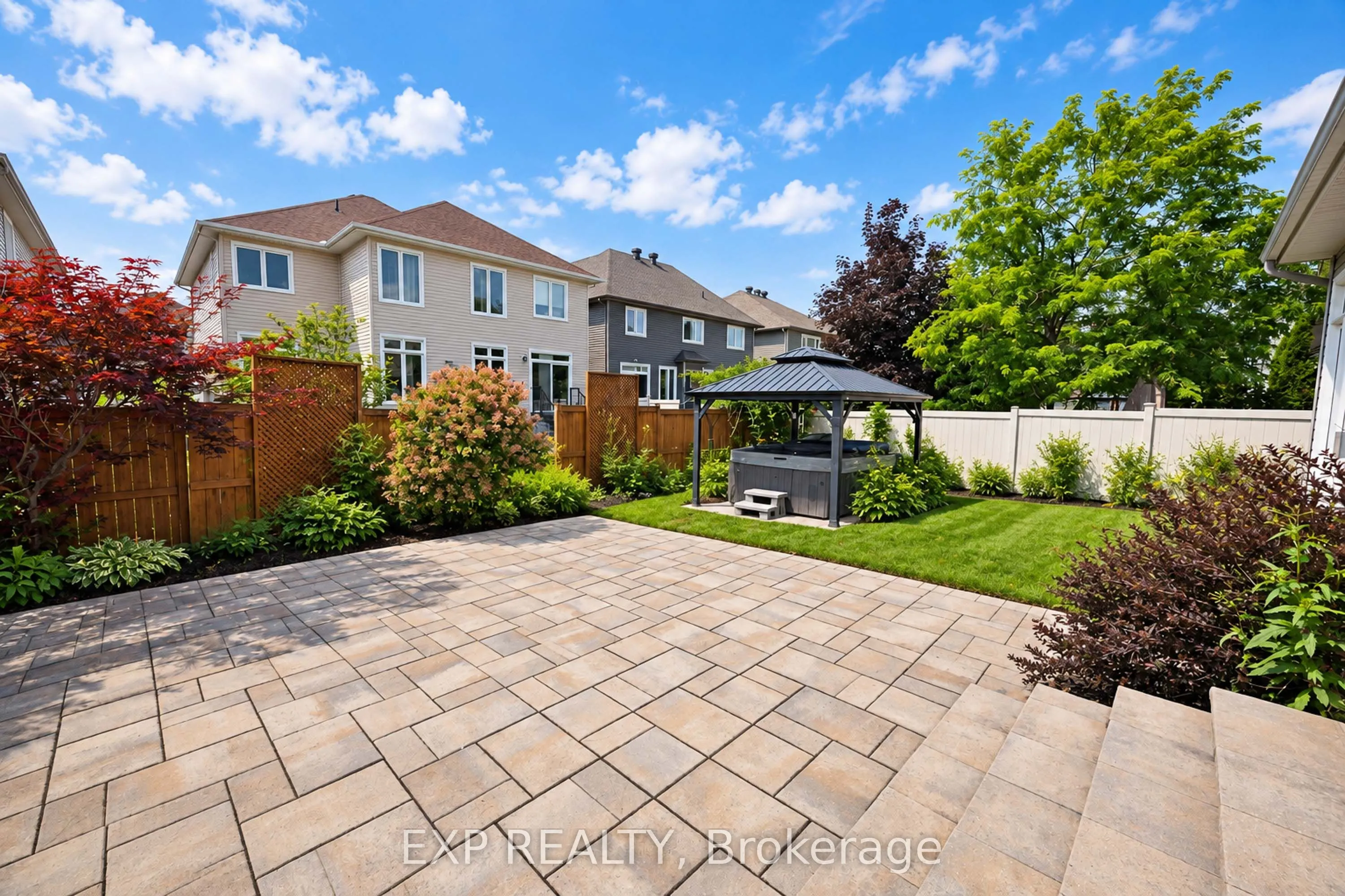 273 Gracewood Crescent