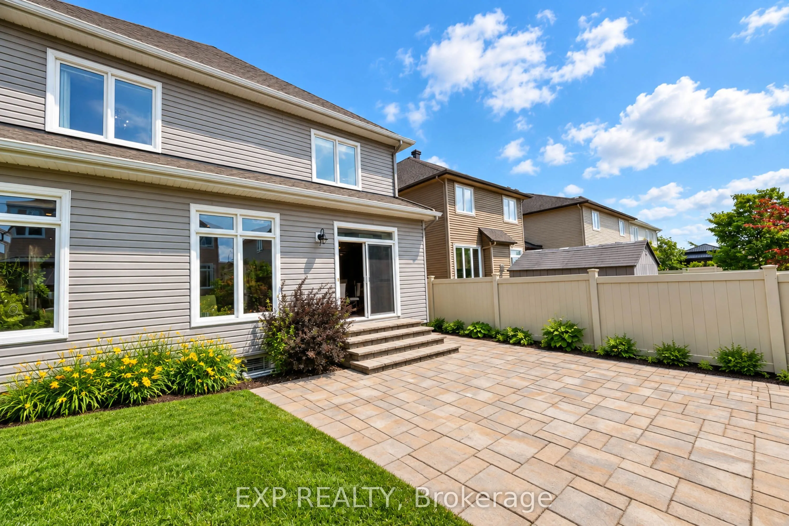 273 Gracewood Crescent