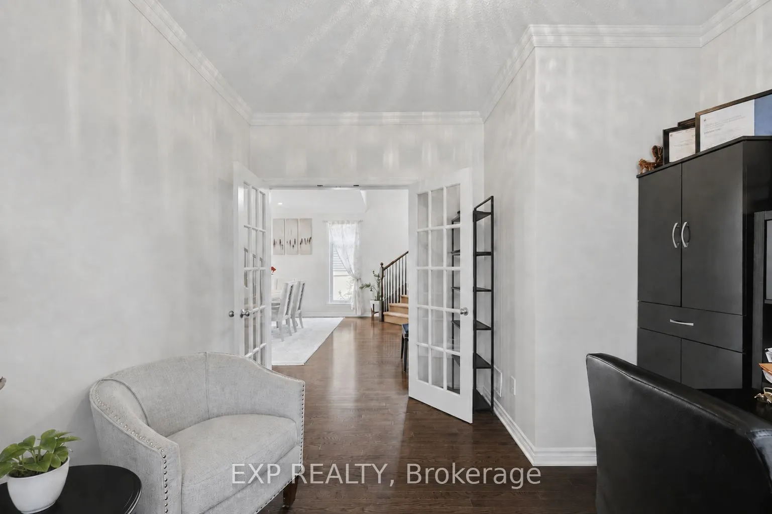 273 Gracewood Crescent