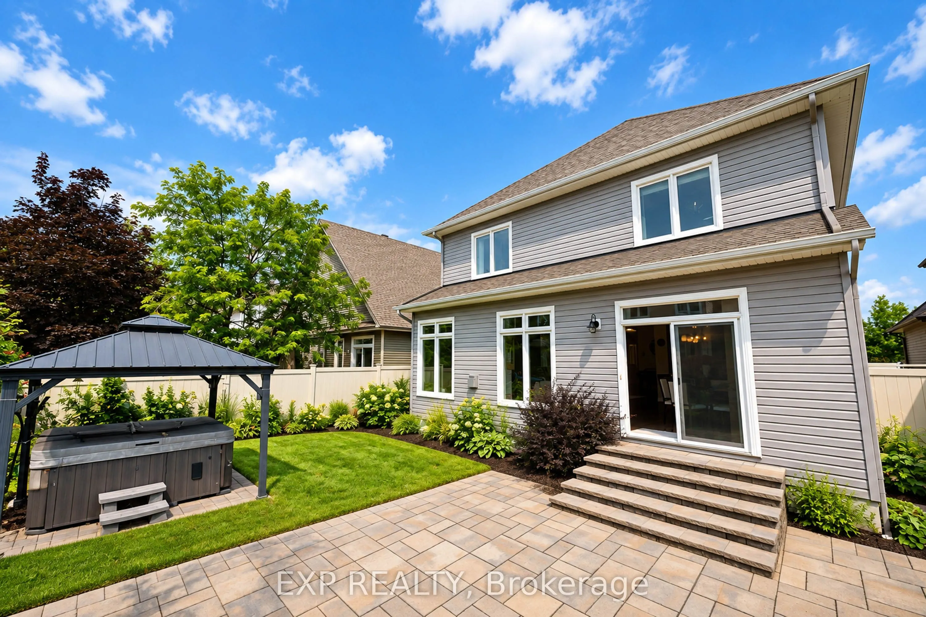 273 Gracewood Crescent