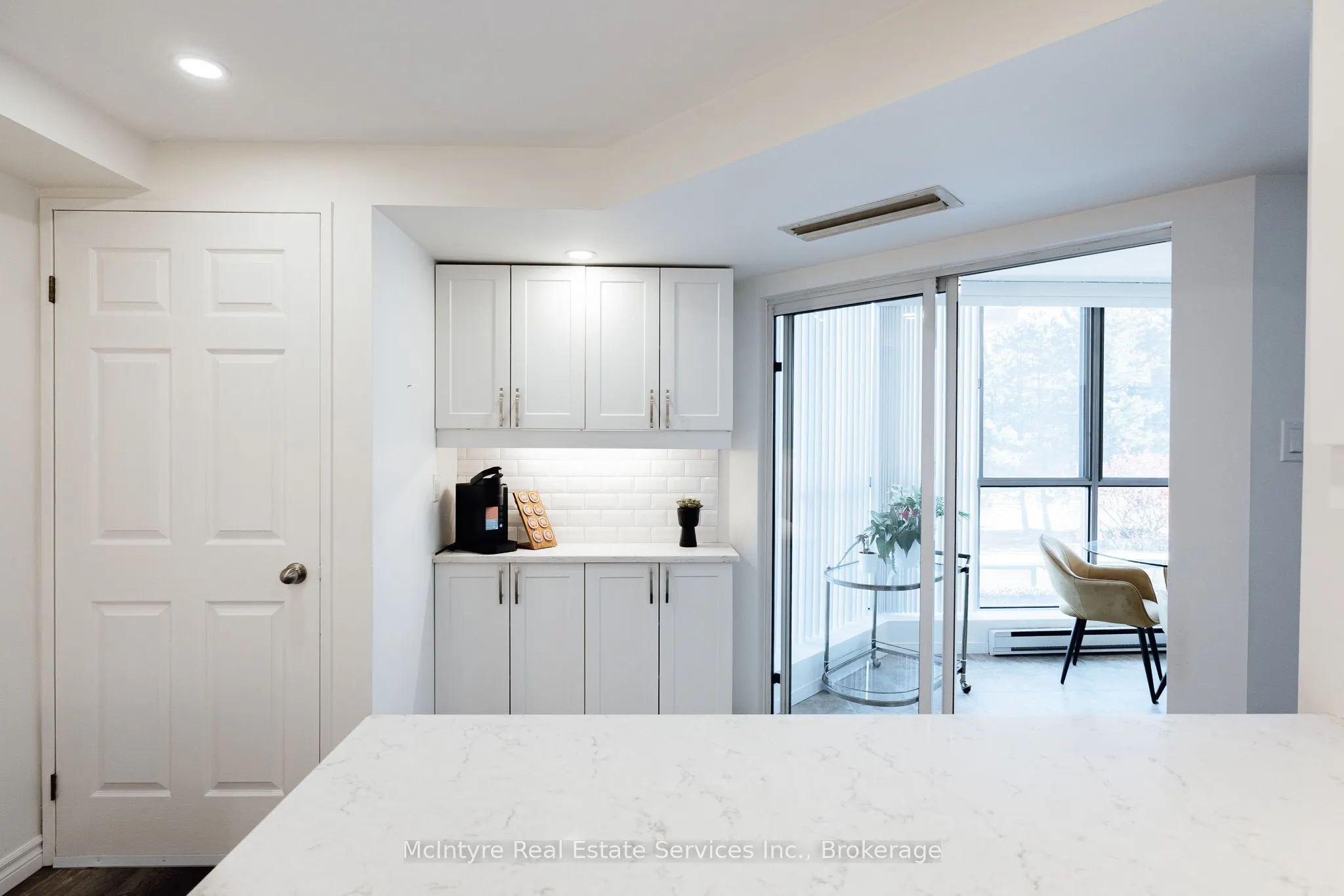 265 Westcourt Place #202